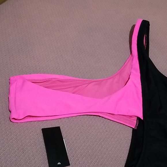 Kendall + Kylie One Piece - Picture 6 of 9